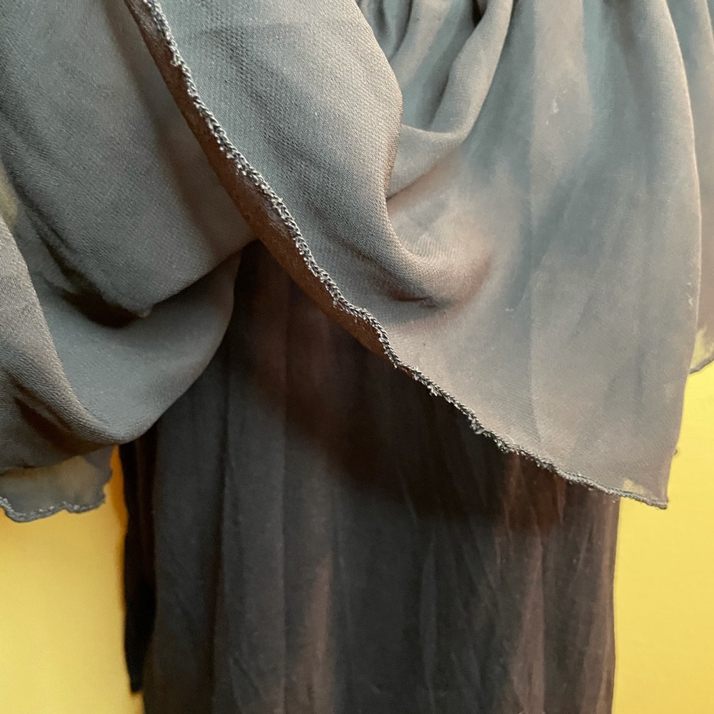 Charlotte Russe Ruffled Top - Picture 6 of 7